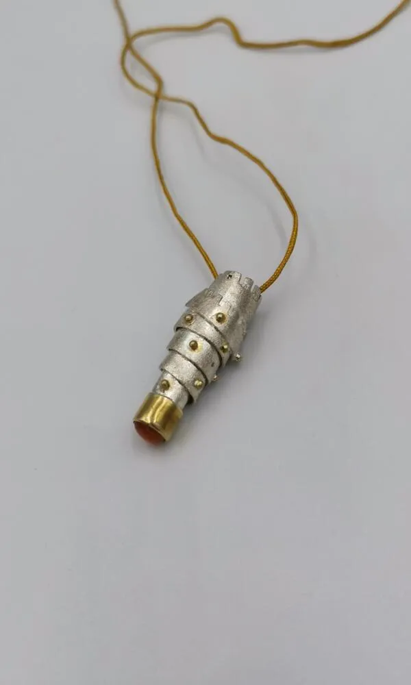 S292 / Silver sunstone pendant