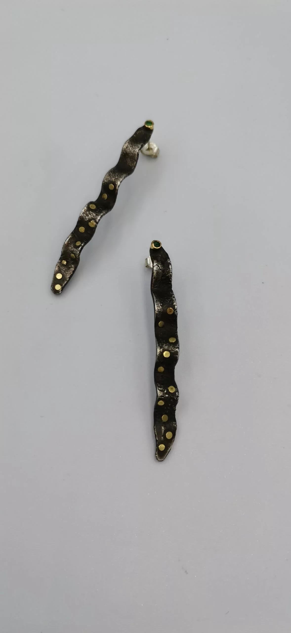 SG249 / Gold K18 and silver emerald earrings - Image 4