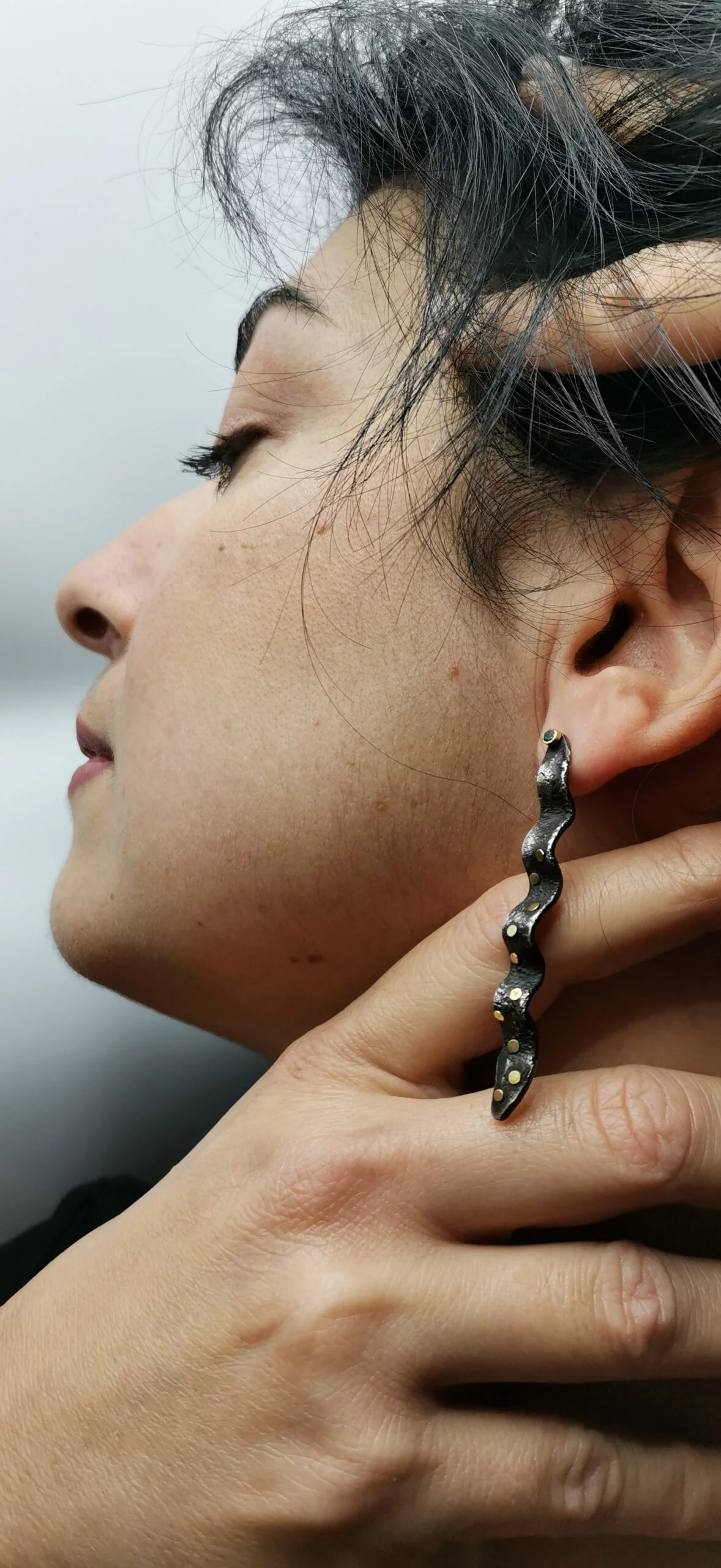 SG249 / Gold K18 and silver emerald earrings - Image 6