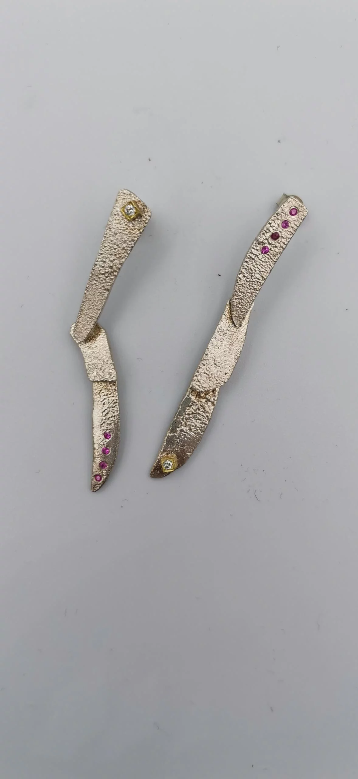 SG132 / Gold K18 and silver ruby,brilliants earrings - Image 2