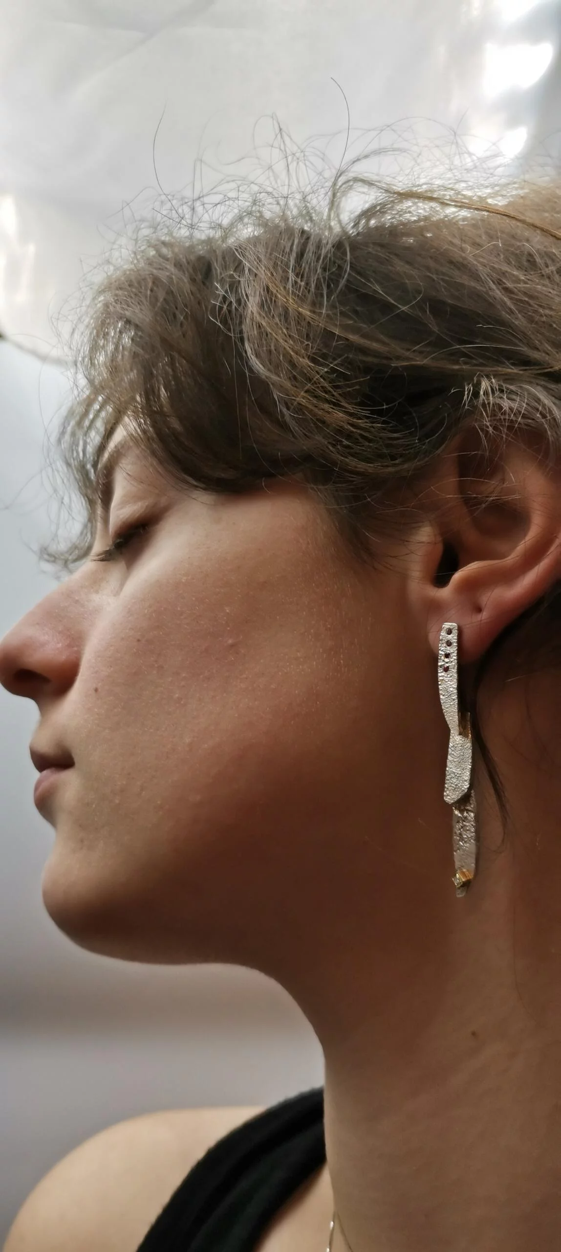 SG132 / Gold K18 and silver ruby,brilliants earrings - Image 3