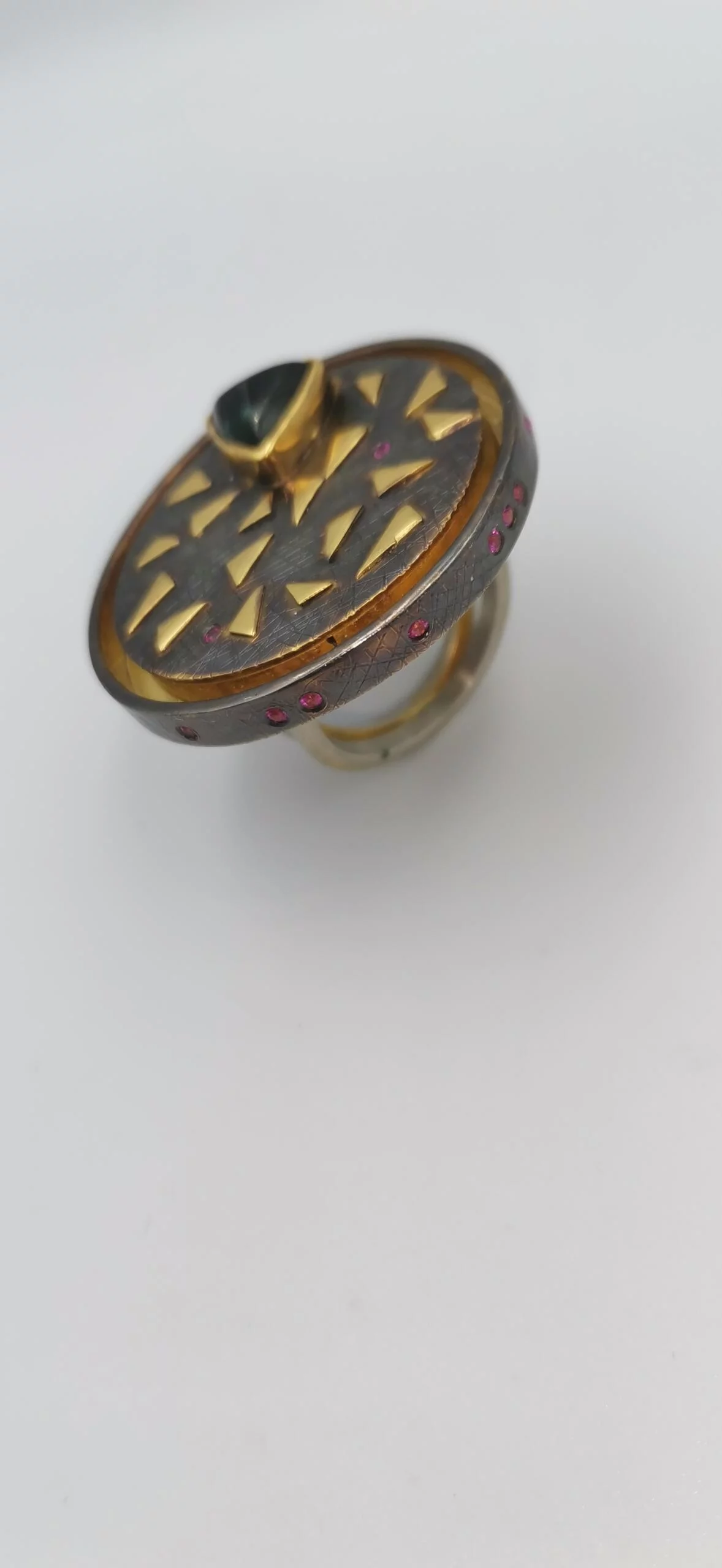 SG060 / Gold K18 and silver tourmaline,rubies ring - Image 2