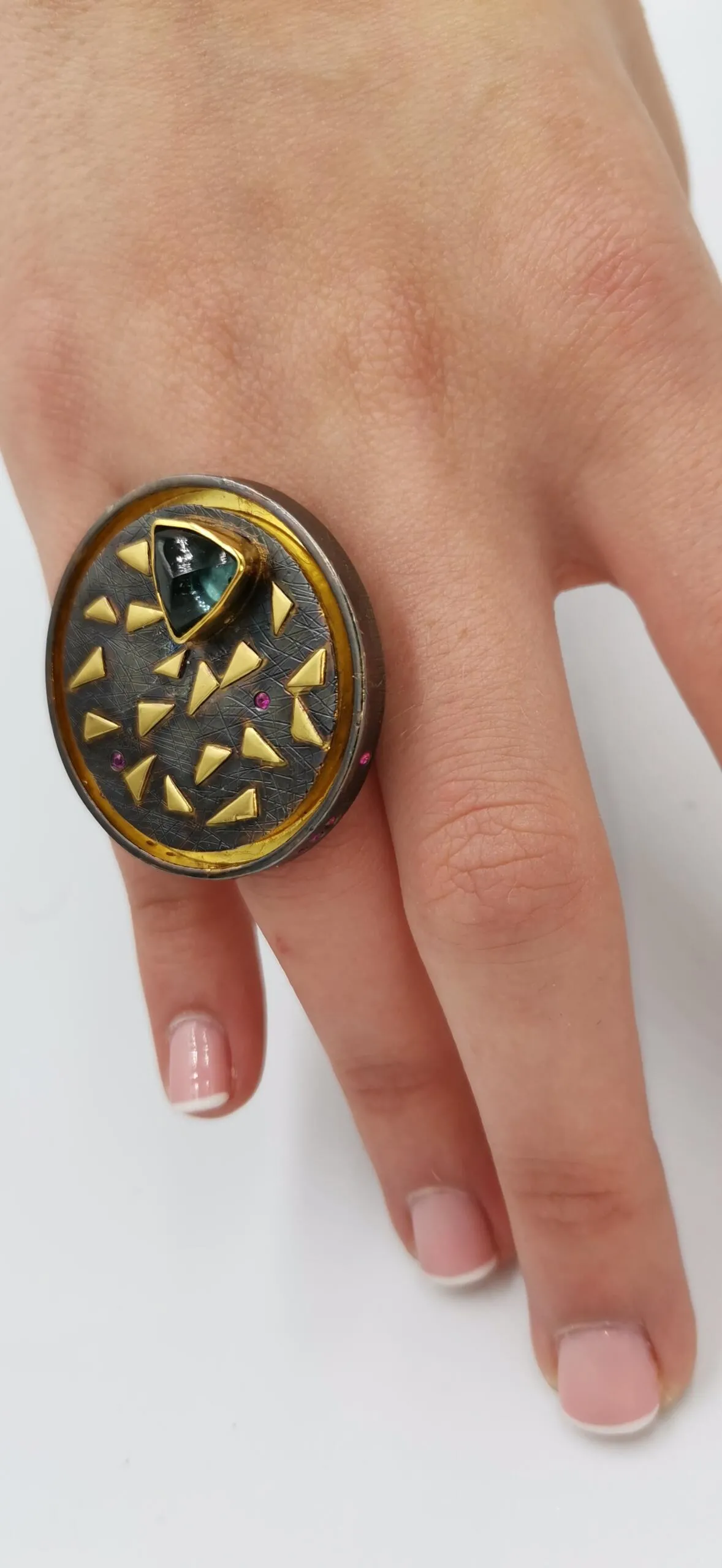 SG060 / Gold K18 and silver tourmaline,rubies ring - Image 11