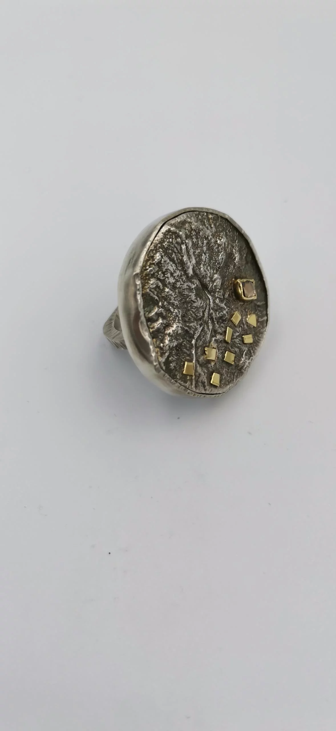 SG081 / Gold K18 and silver rose cut diamond ring - Image 2