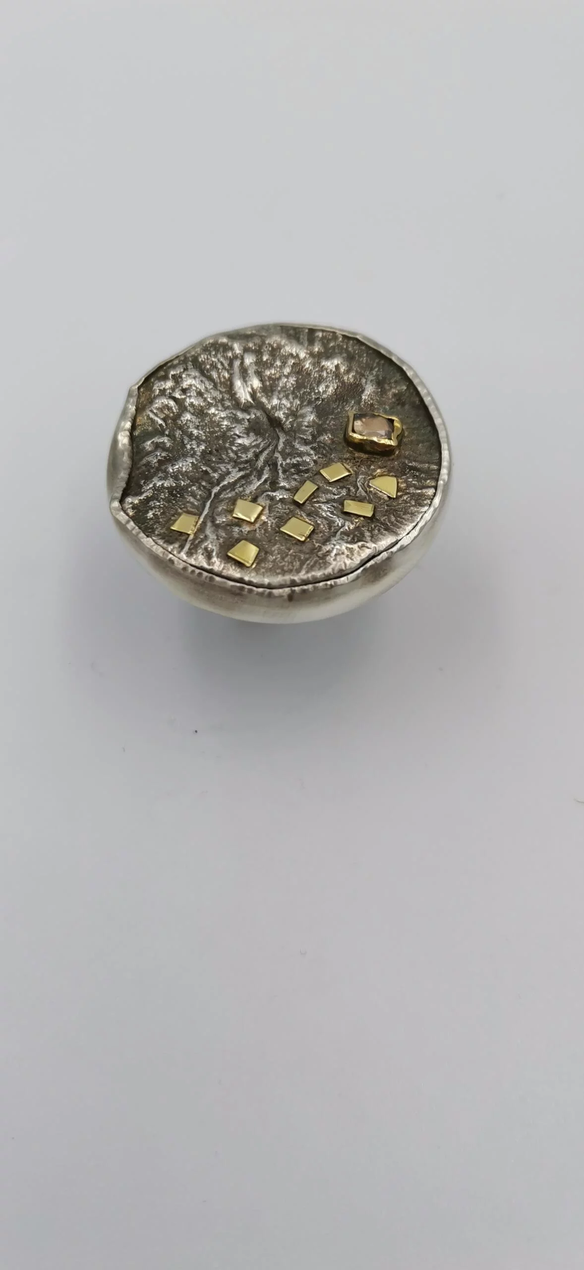 SG081 / Gold K18 and silver rose cut diamond ring - Image 5