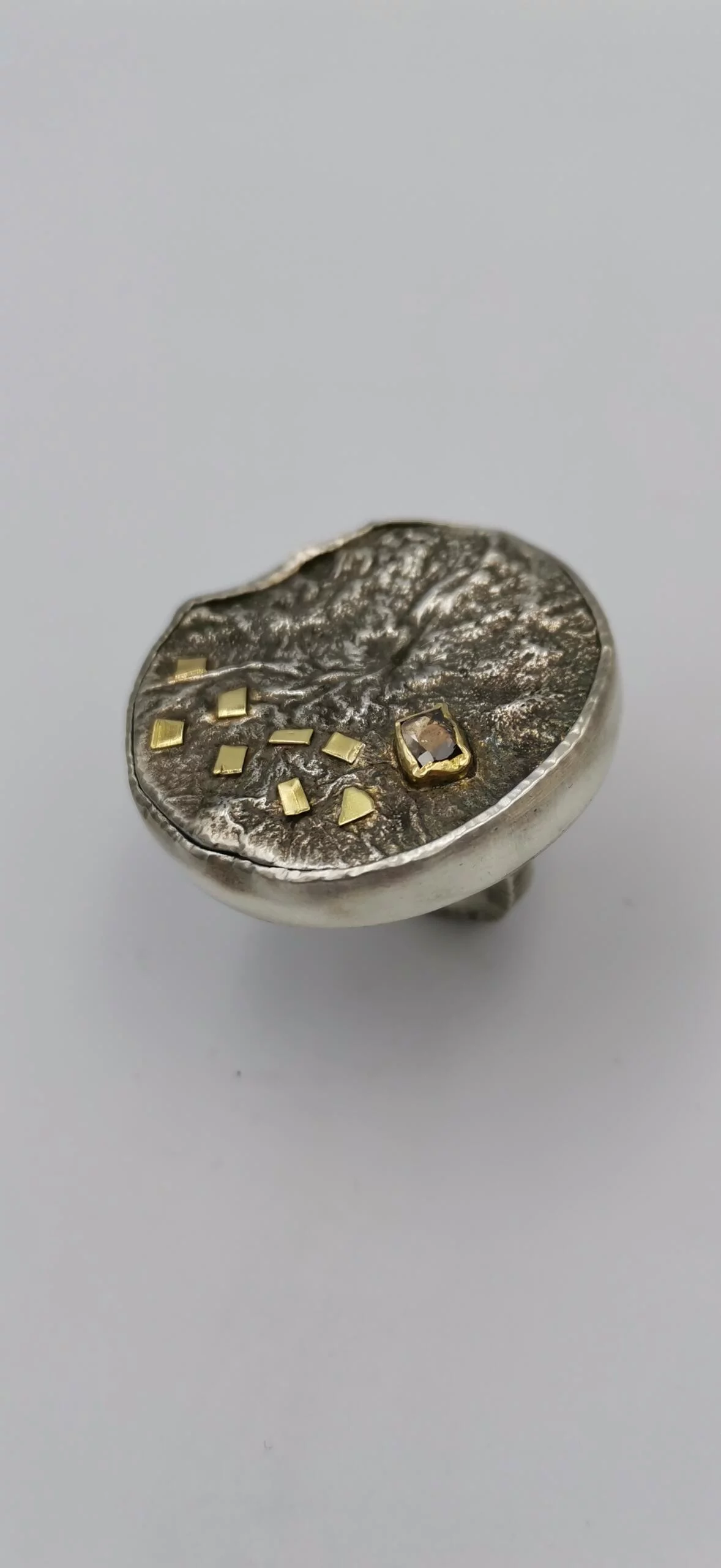 SG081 / Gold K18 and silver rose cut diamond ring - Image 6