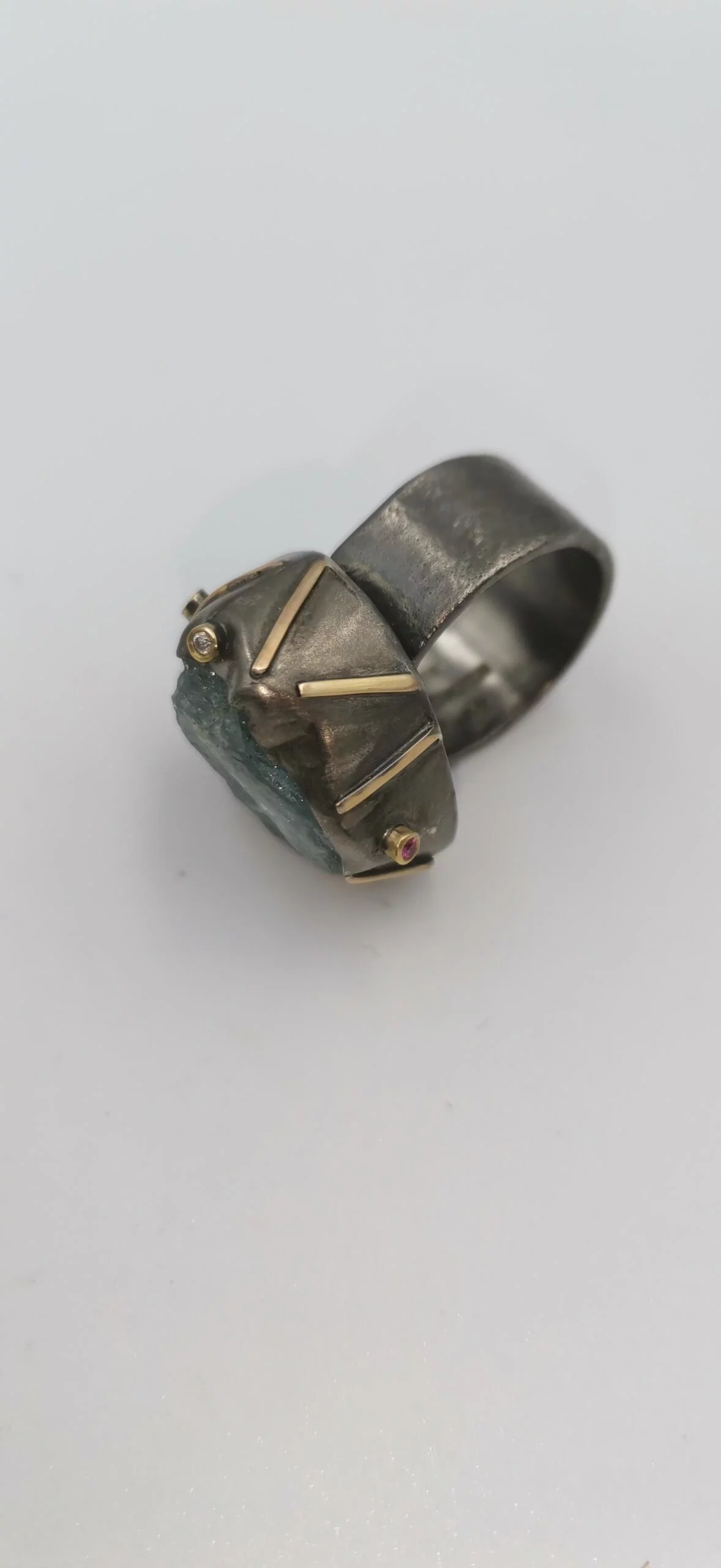SG144 / Gold K18 and silver aqua marine,rubies,brilliant ring - Image 4