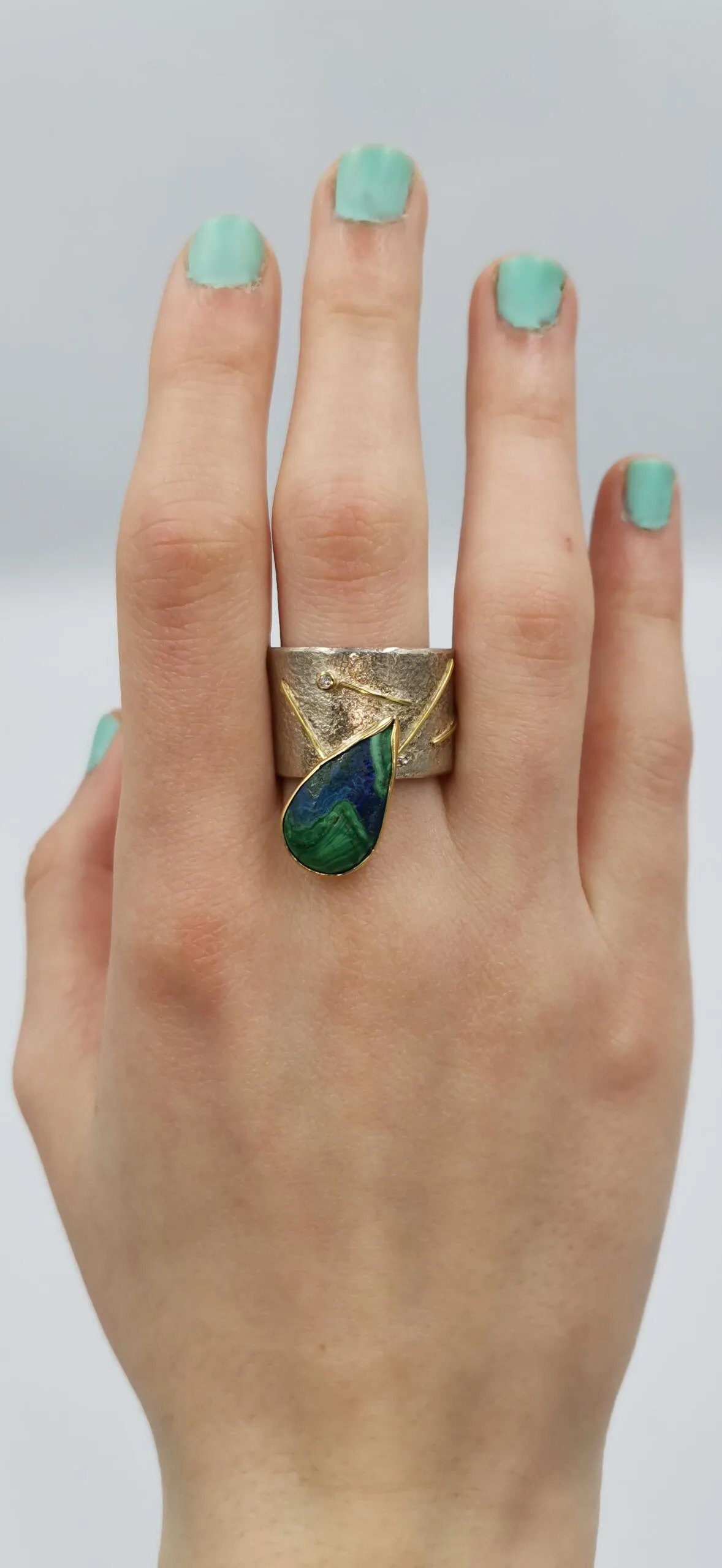 SG182 / Gold K18 and silver azurite,brilliant ring - Image 1