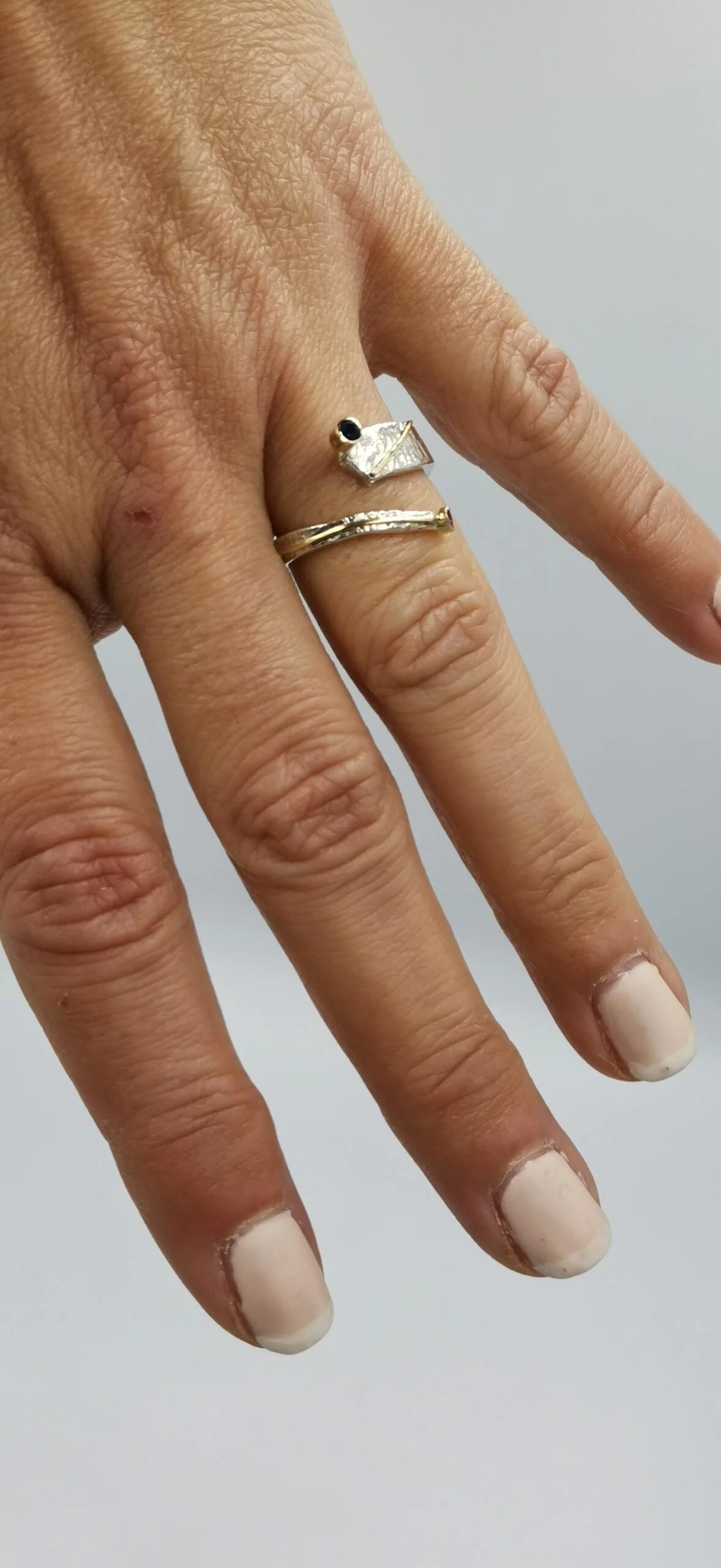 SG250 / Gold K18 and silver saphire-ruby ring - Image 1