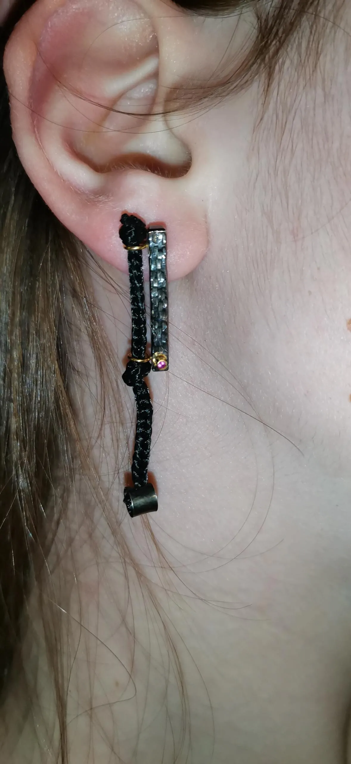 SG115 / Gold K18 and silver rubies earrings - Image 5