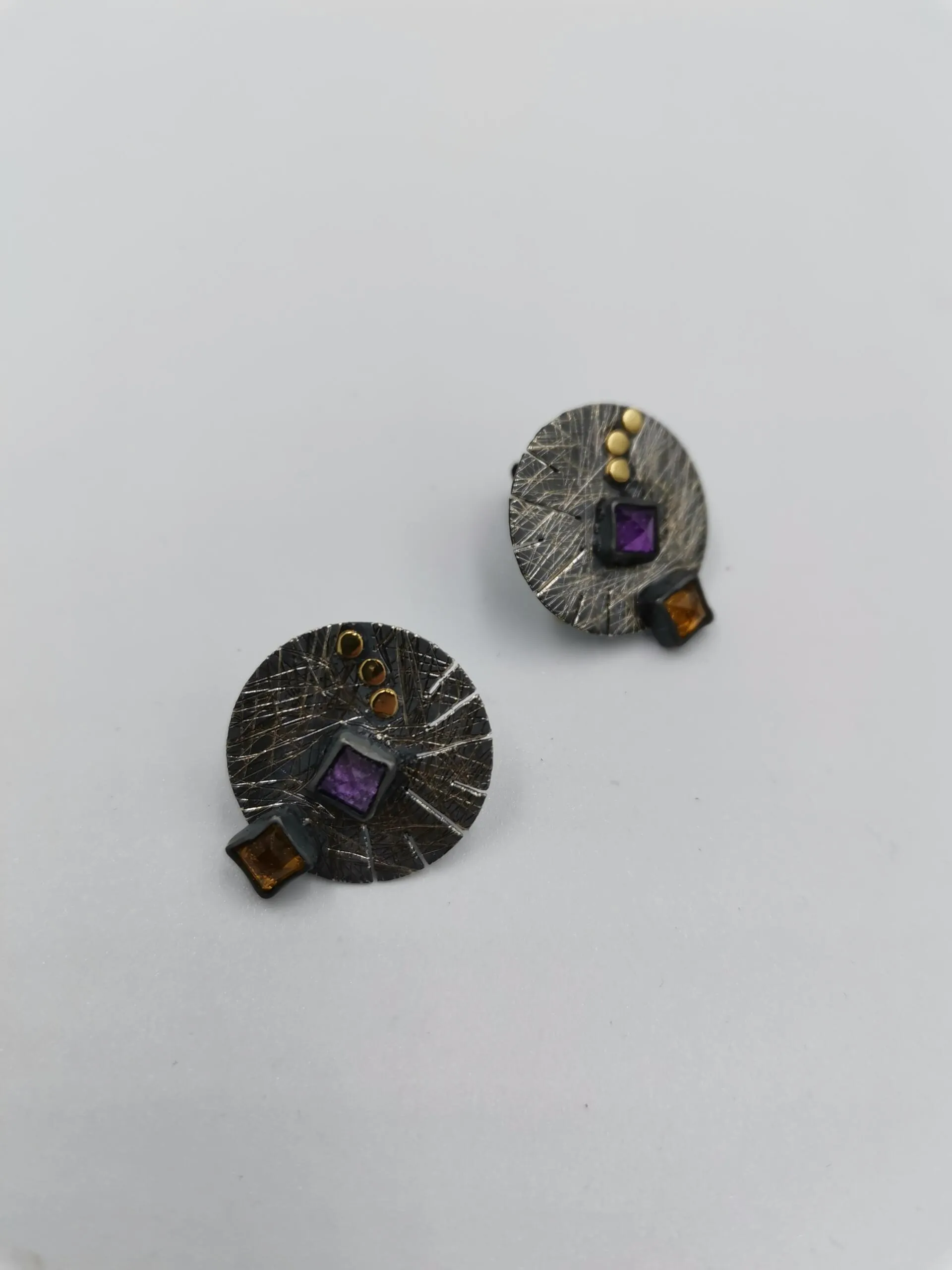 SG277 / Gold K18 and silver citrin and amethyst earrings - Image 4