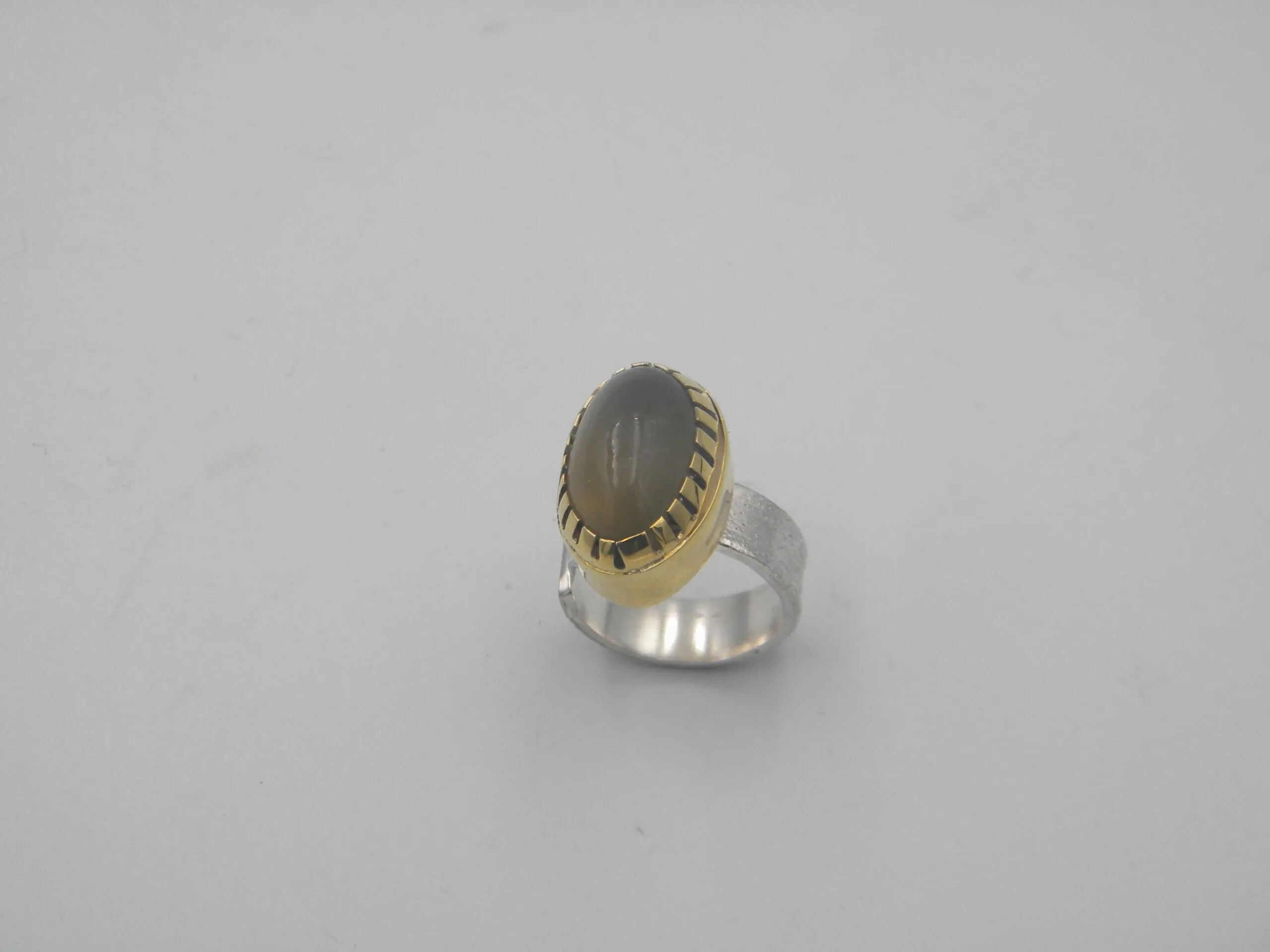 S737 / Silver moonstone ring - Image 1