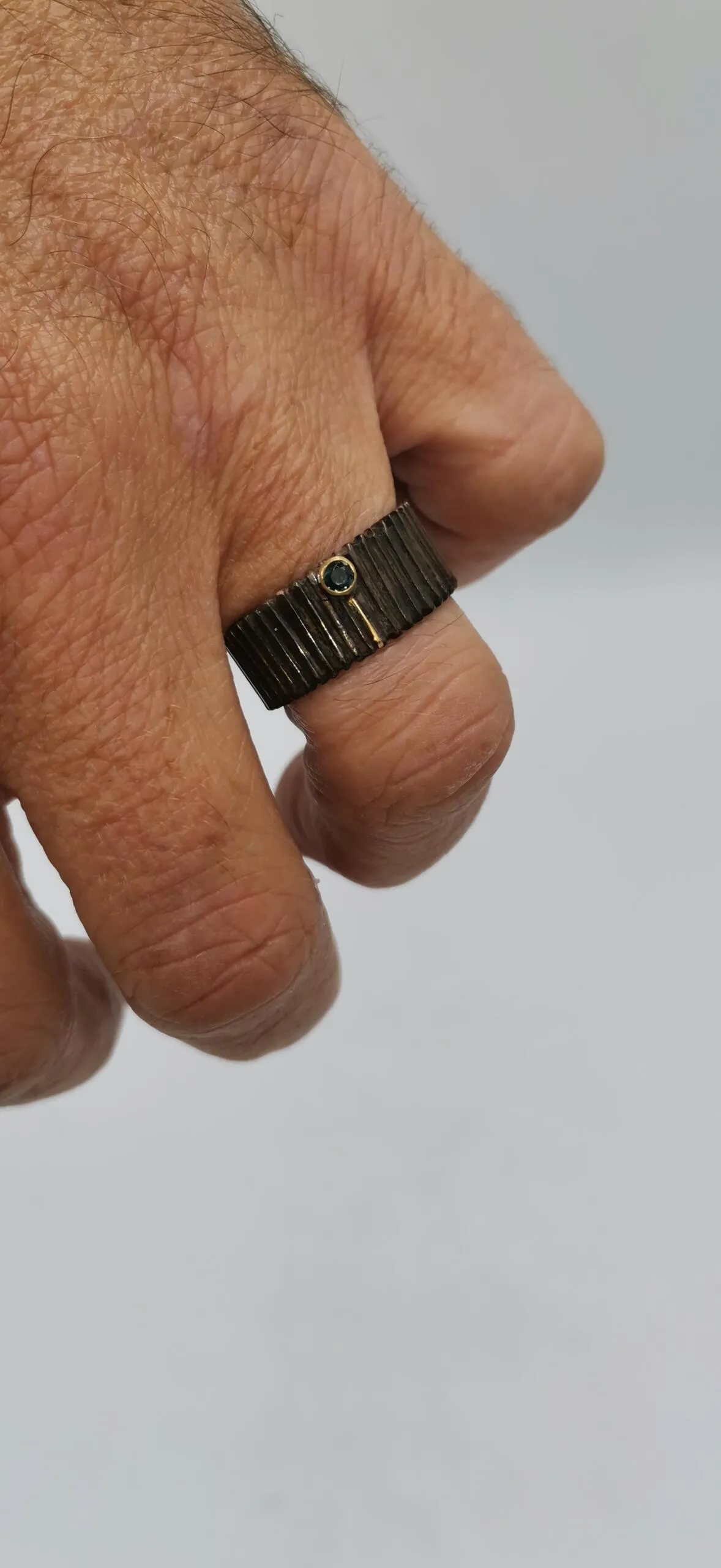 SG364 / Gold K18 and silver sapphire mens ring - Image 4