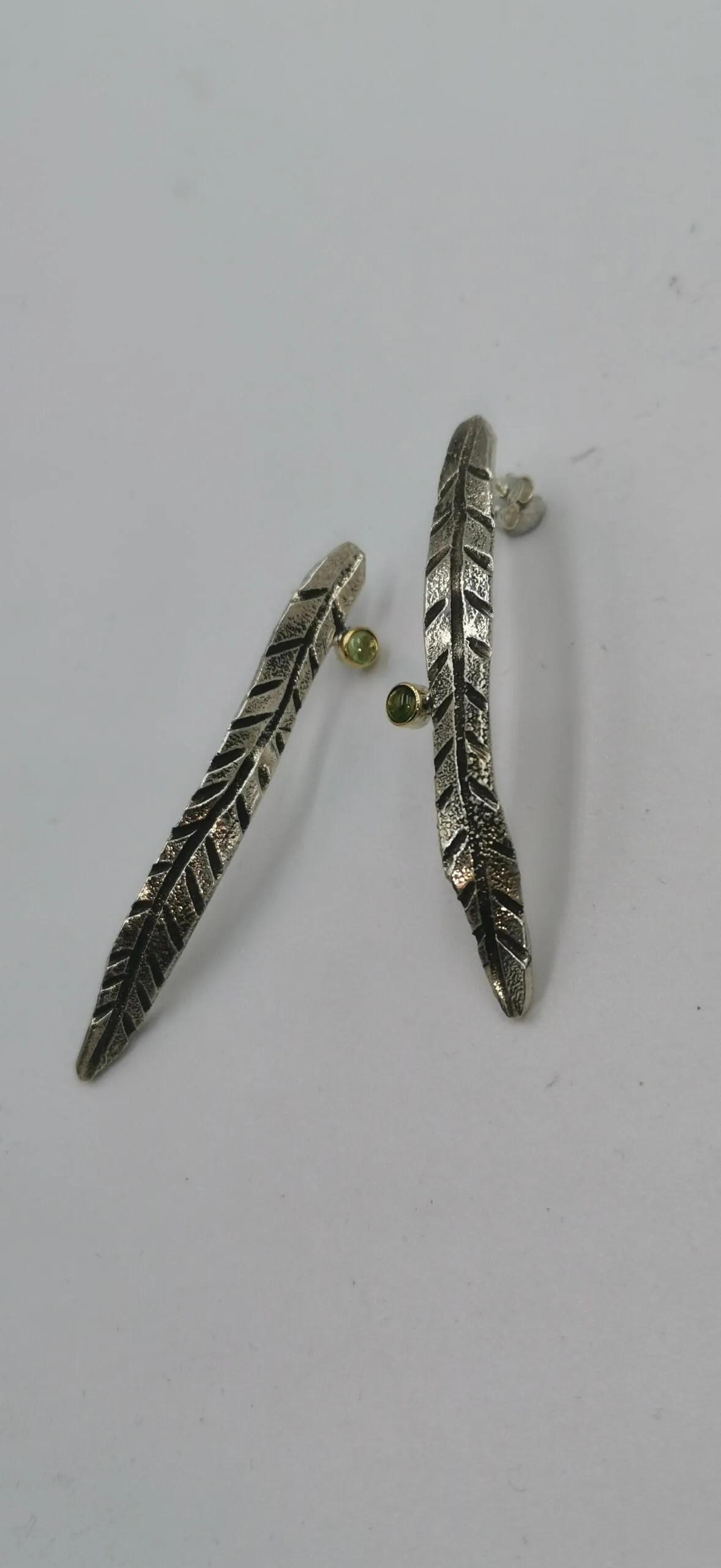 SG376 / Gold K18 and silver peridot earrings - Image 2