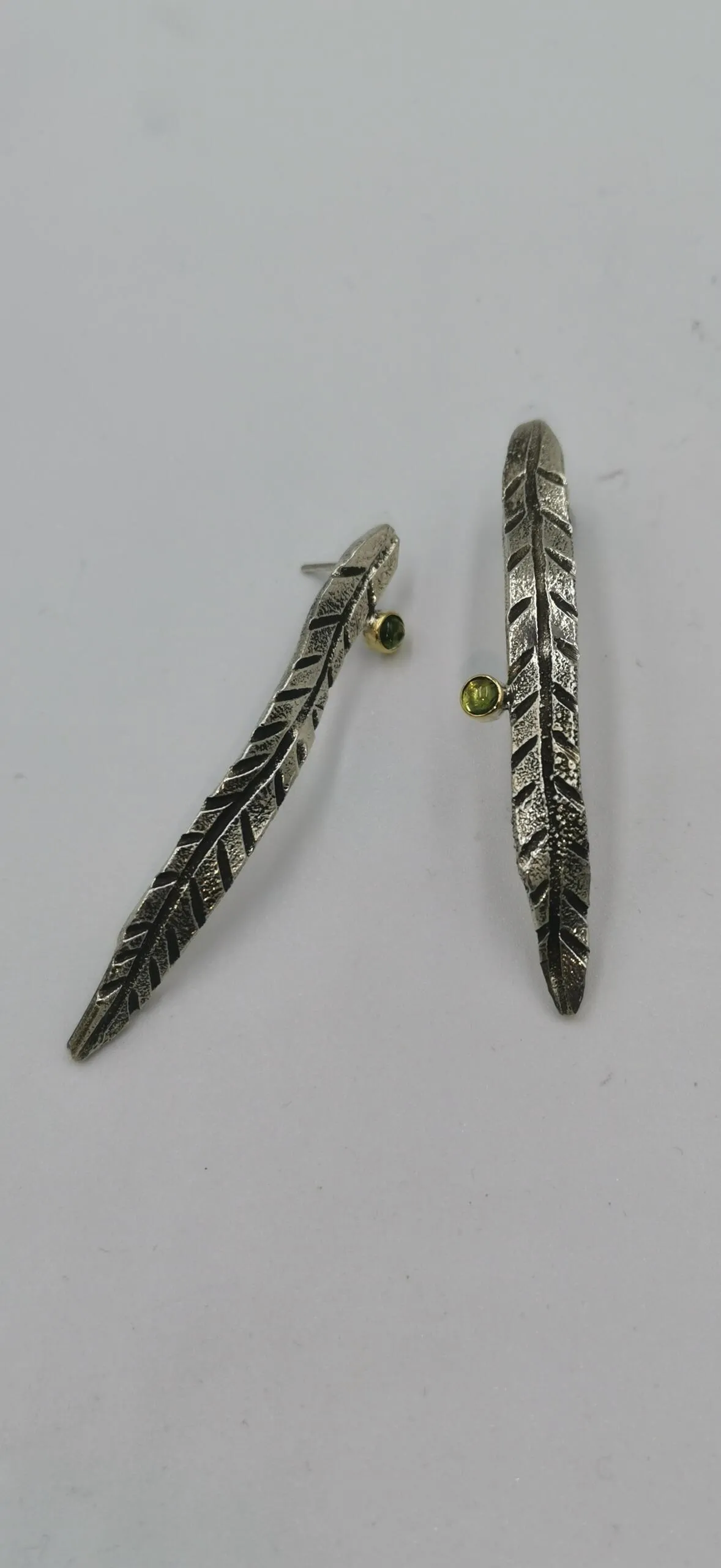 SG376 / Gold K18 and silver peridot earrings - Image 4