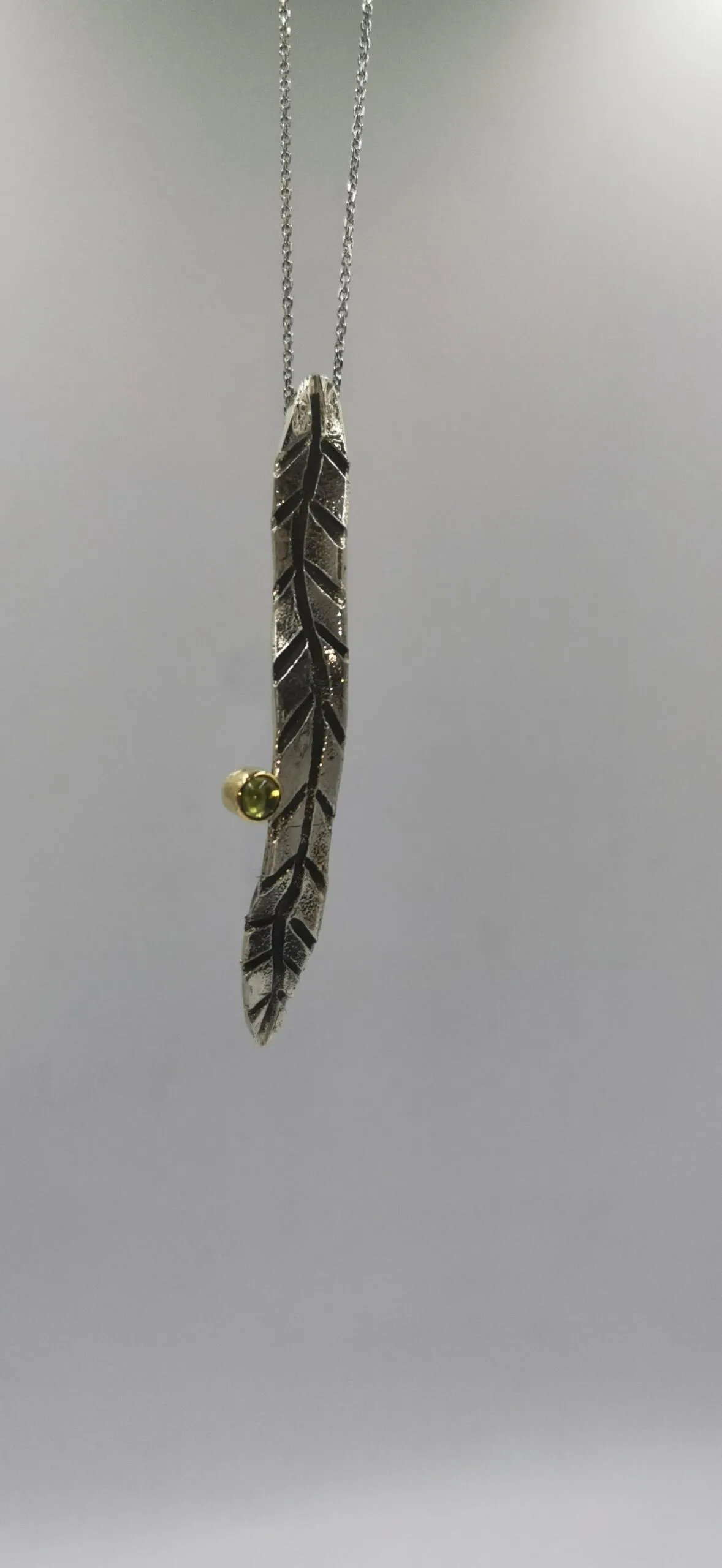 SG377 / Gold K18 and silver peridot pendant - Image 1