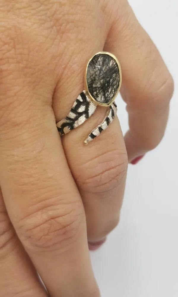 SG382 / Gold K18 and silver black rutilated quarz ring