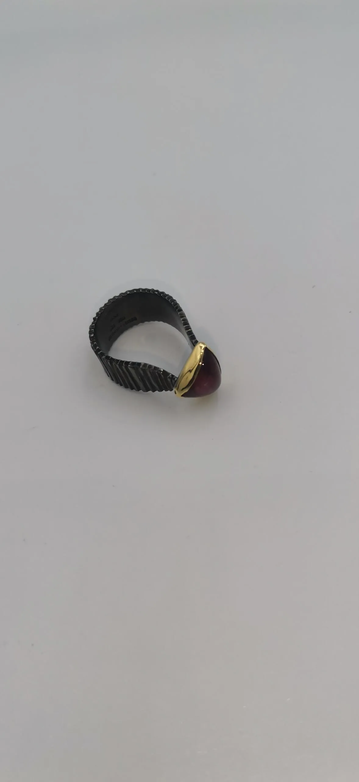 SG366 / Gold K18 and silver tourmaline ring - Image 6