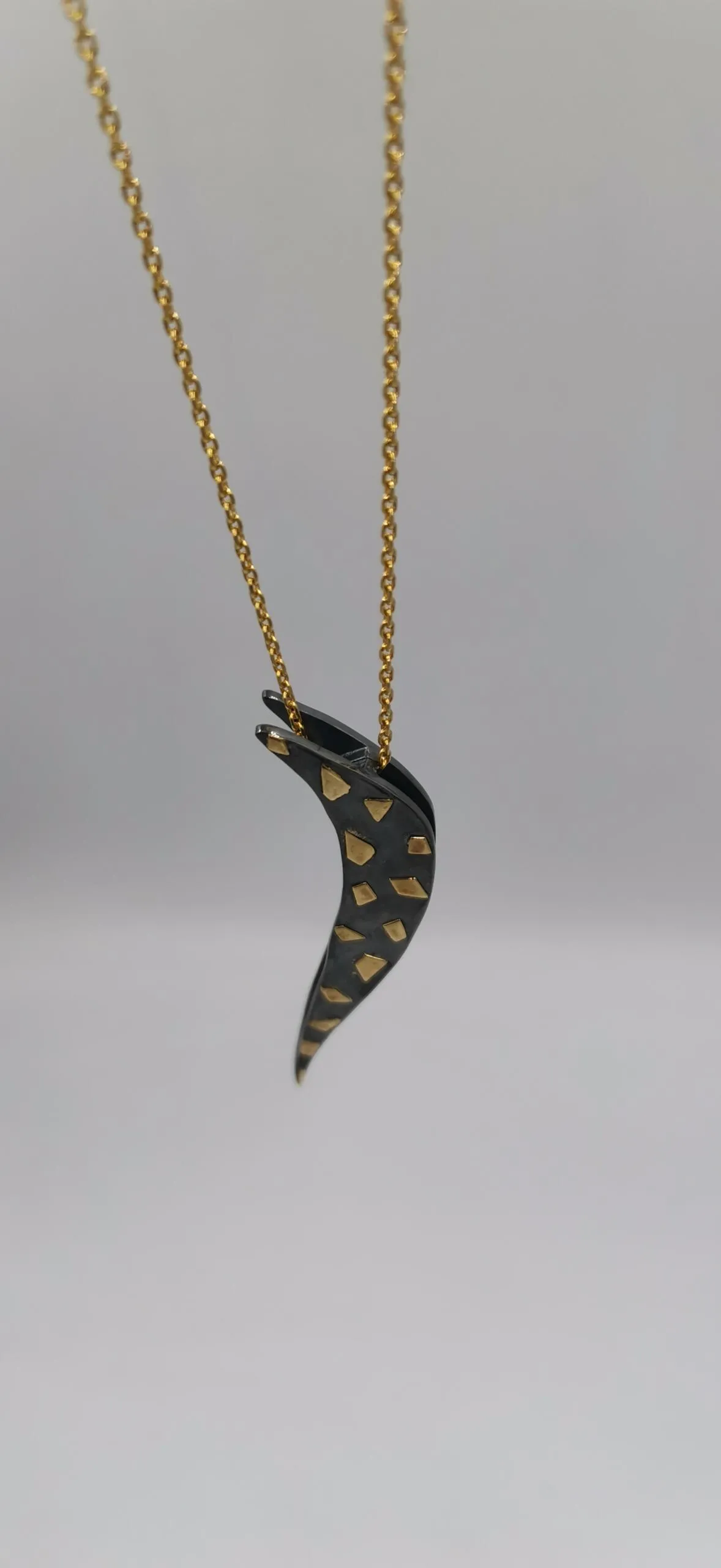 SG515 / Gold K18 and oxidized silver pendant - Image 1