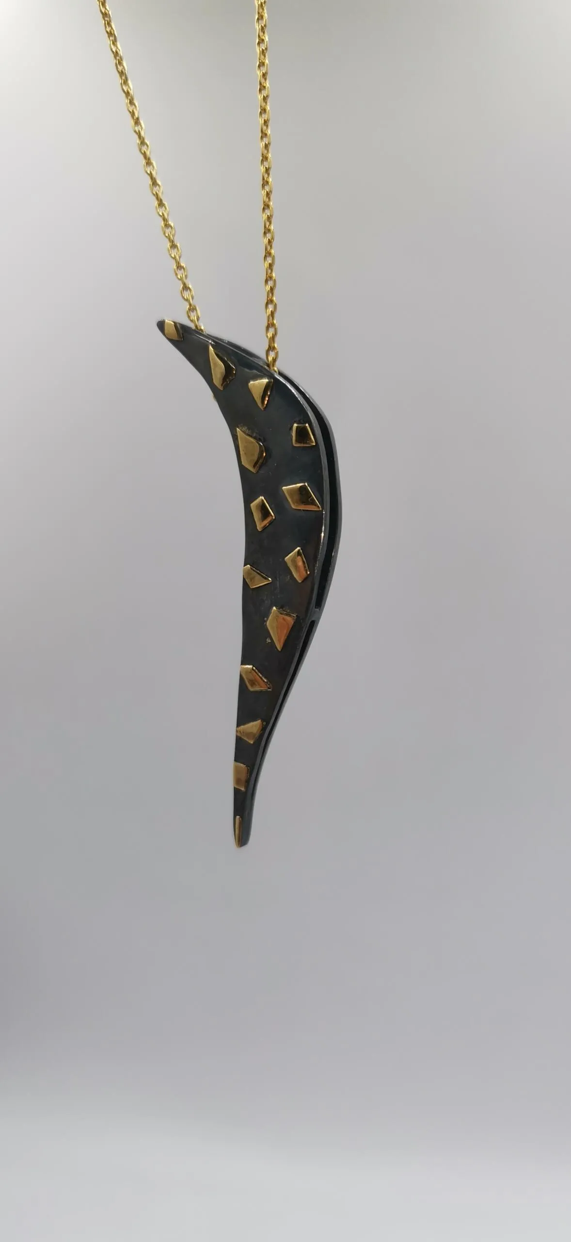 SG515 / Gold K18 and oxidized silver pendant - Image 2