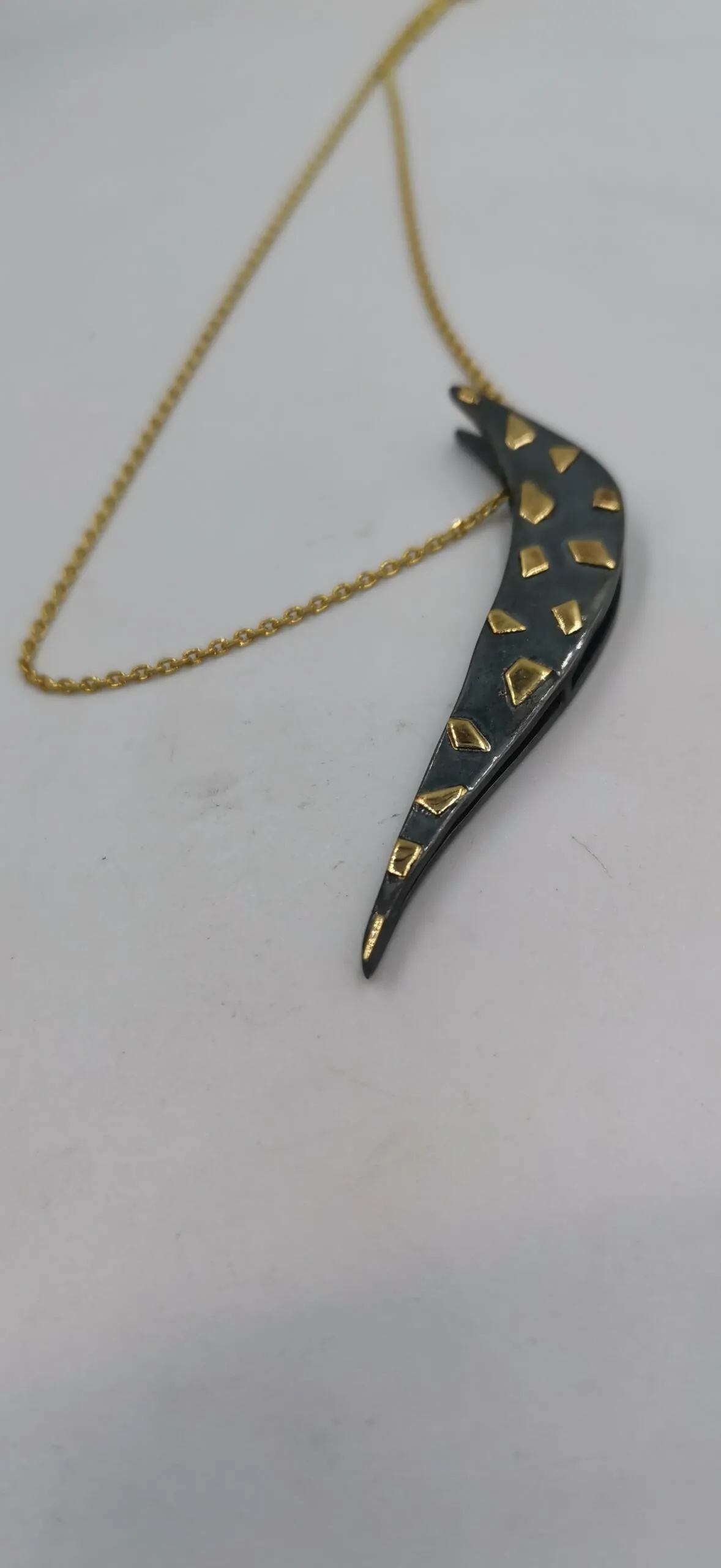 SG515 / Gold K18 and oxidized silver pendant - Image 5