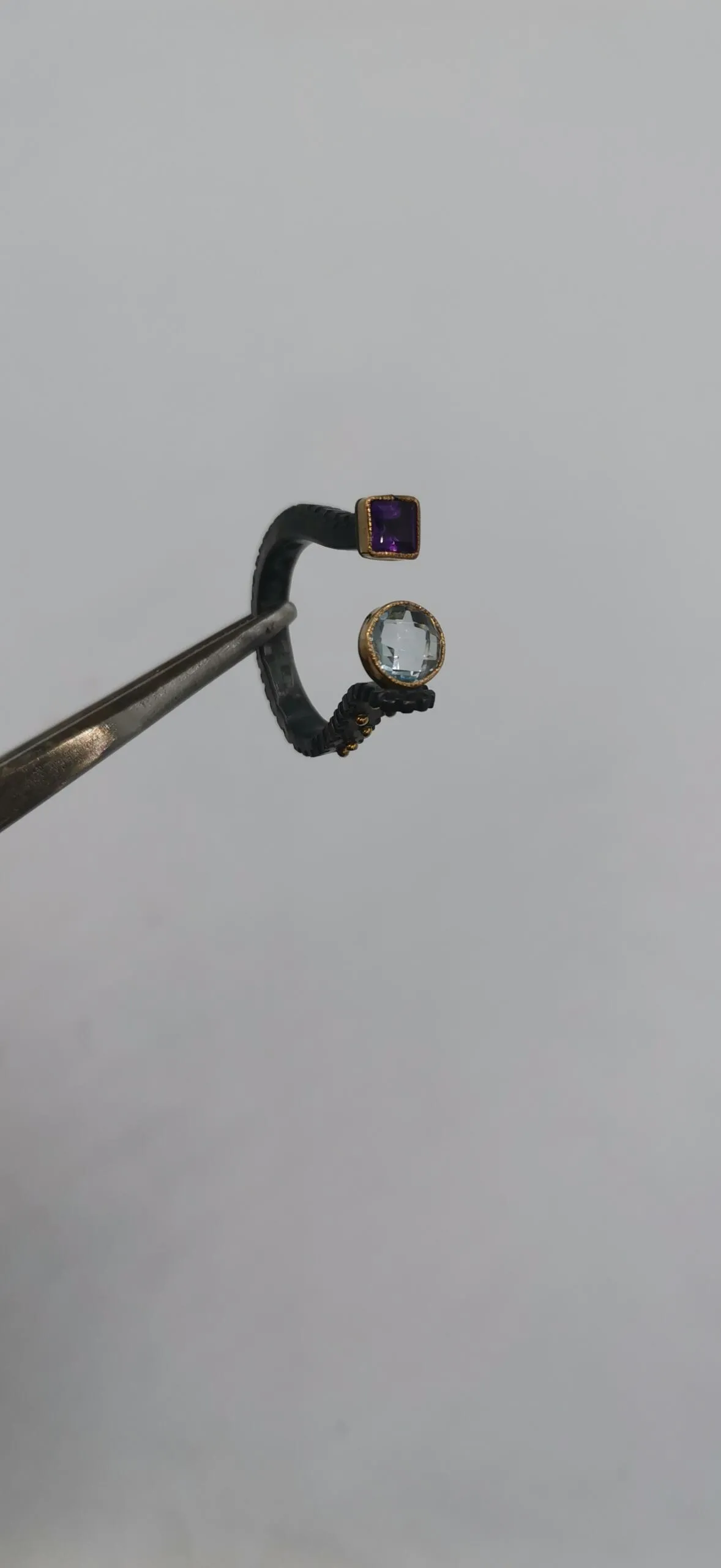 SG459 / Gold K18 and silver blue topaz , amethyst ring - Image 4