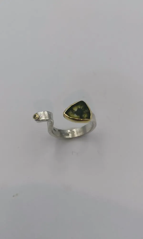 SG465/ Gold K18 and silver tourmaline , brilliant ring